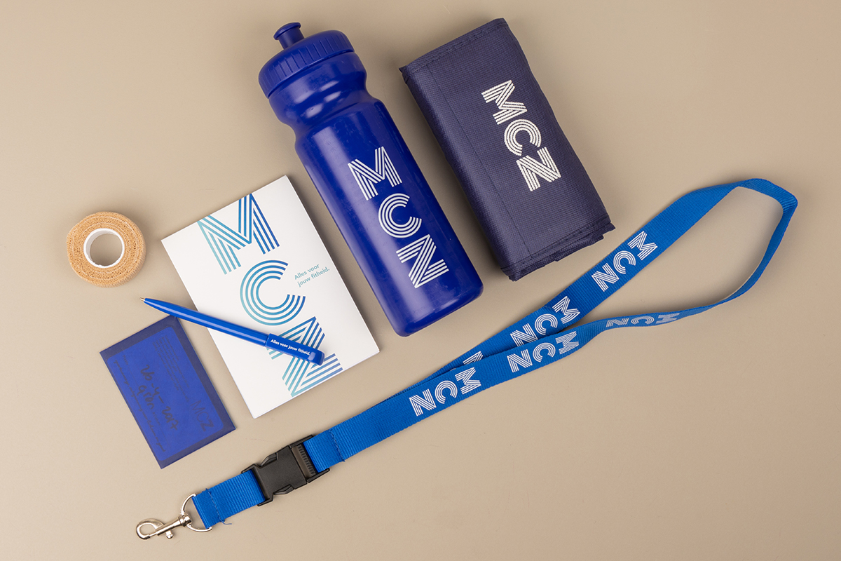 mcz huisstijl-give-away-bidon-tasje-notitiebloc-pen