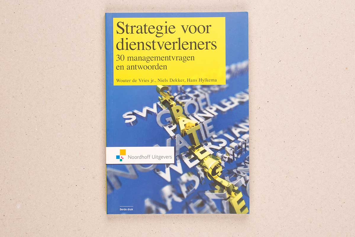 noordhoff uitgevers-boek-omslag-strategie-voor-dienstverleners